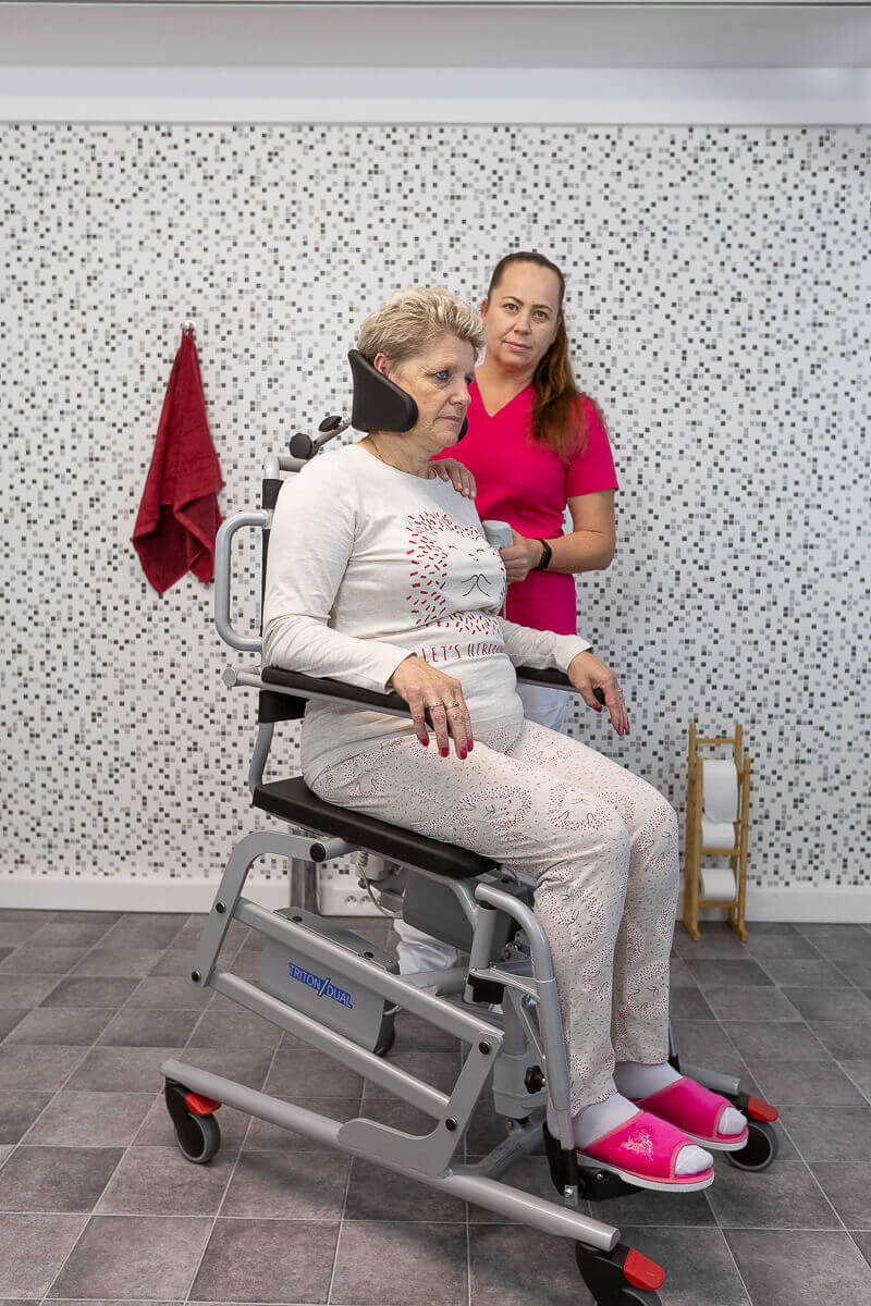 fotel prysznicowo-toaletowy triton dual winncare