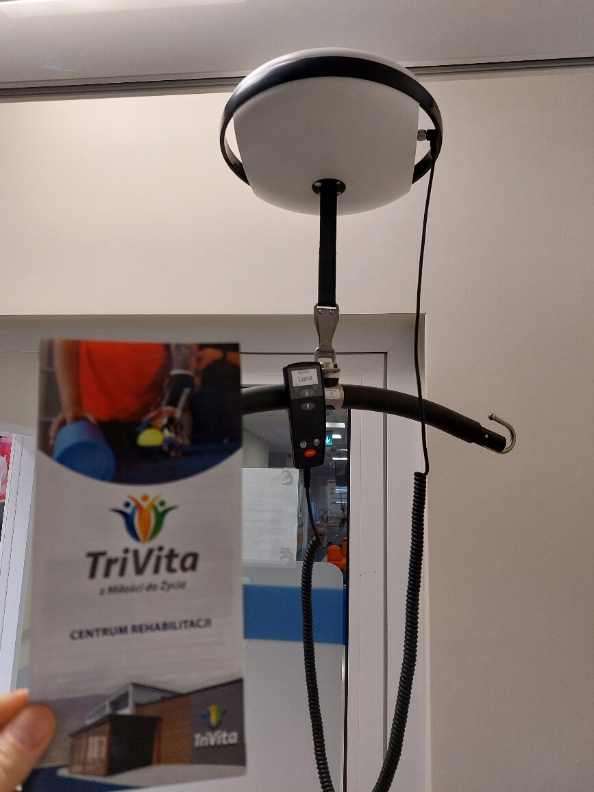 podnośnik sufitowy dla osób niepełnosprawnych