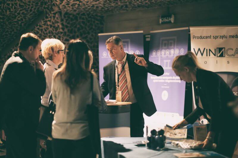 winncare polska podnośniki sufitowe łóżka rehabilitacyjne materace przeciwodleżynowe