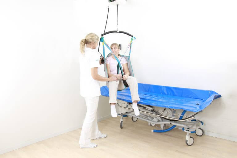 wózkowanna lambda Winncare urządzenia kąpielowo-toaletowe dla osób z niepełnosprawnością ruchową