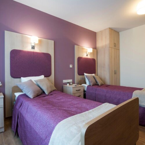 dom opieki łózka medyczne