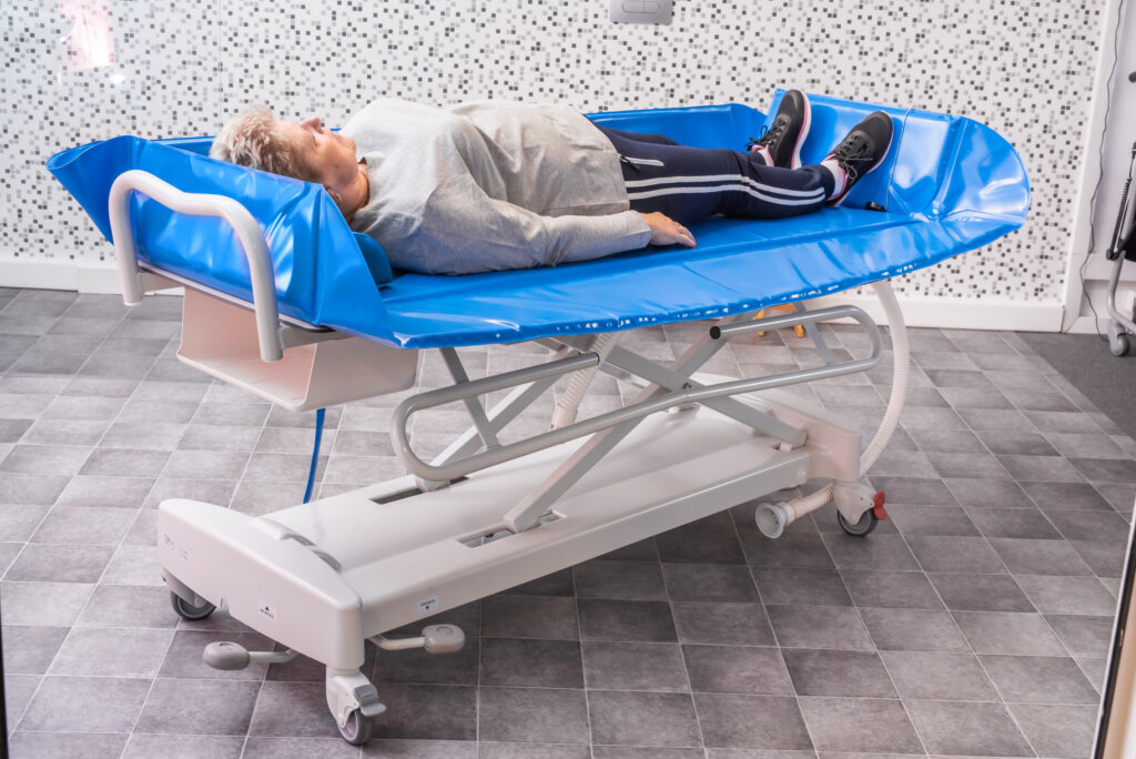 wanna do mycia pacjenta na leżąco