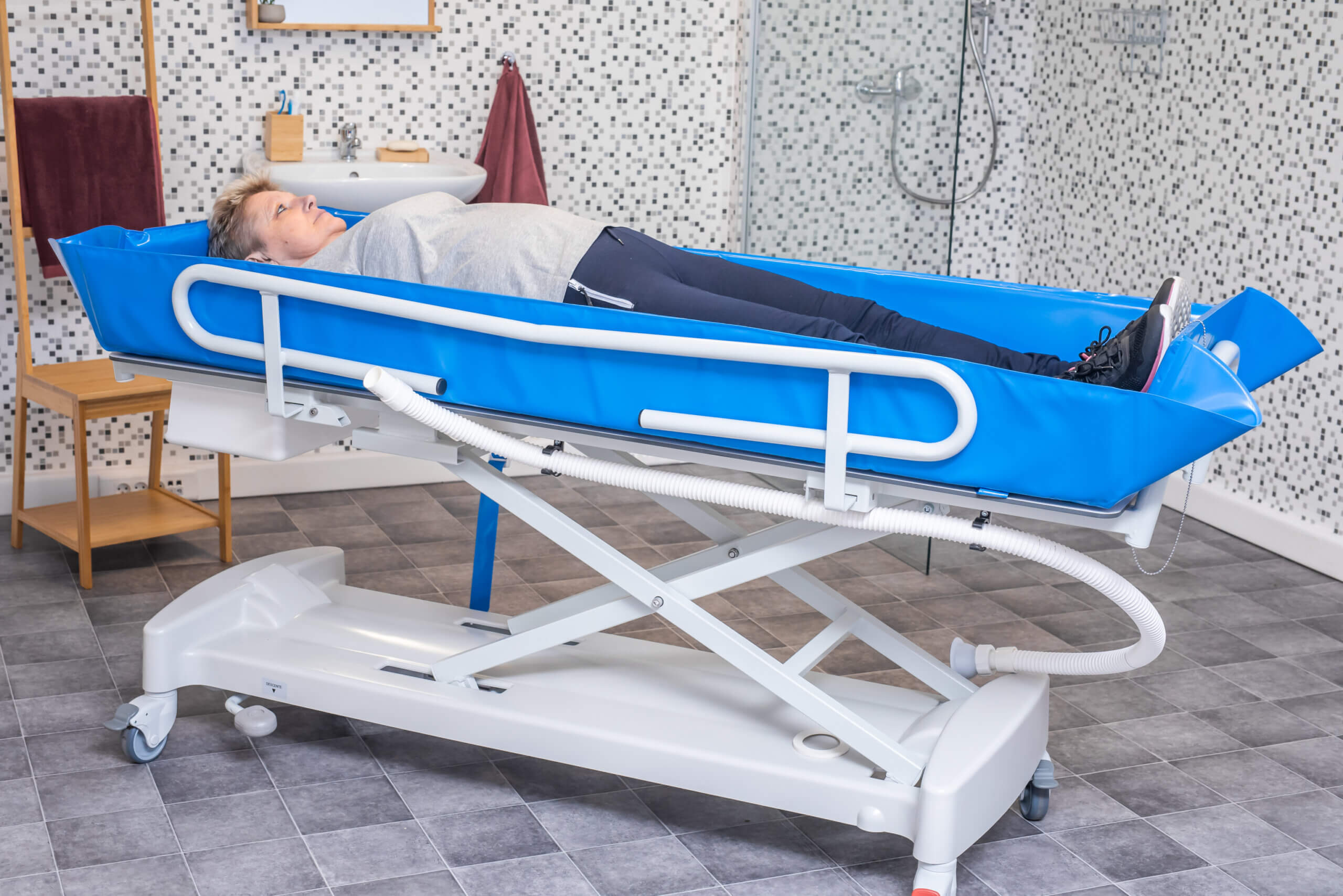 wanna do mycia pacjenta na leżąco